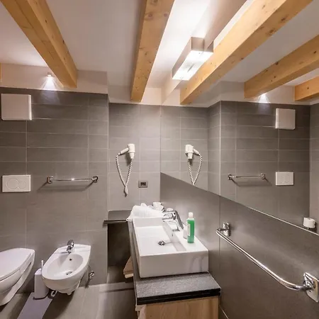 Design & Ciarnadoi Hotel