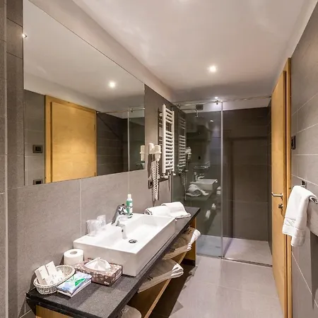 Hotel Design & Ciarnadoi 4*