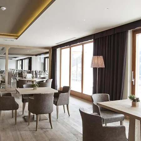 Design & Ciarnadoi Hotel Vigo di Fassa
